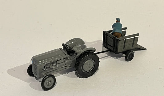 #1309 Ferguson Traktor