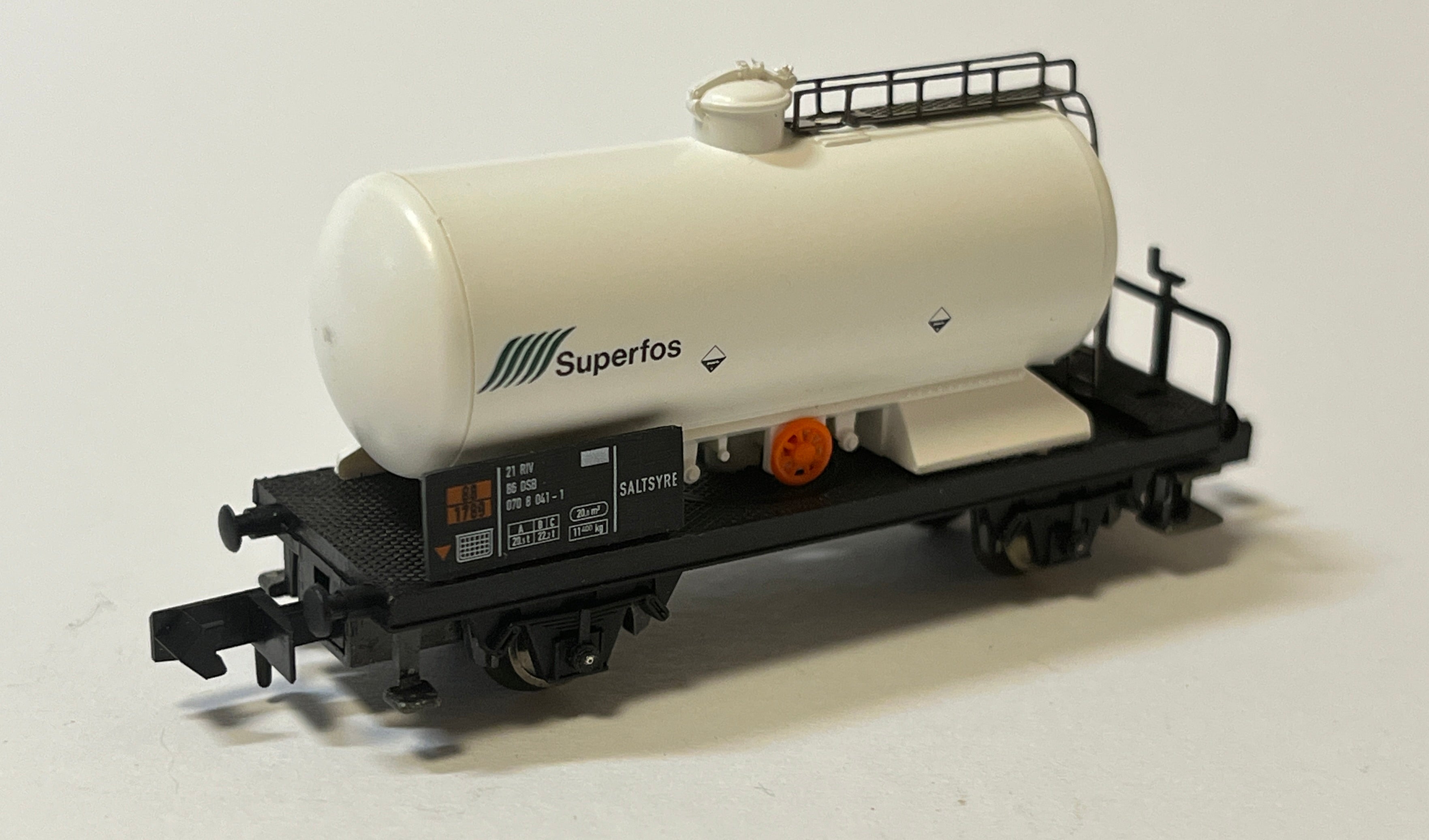 4637 Arnold 4637 – Model Train Shop