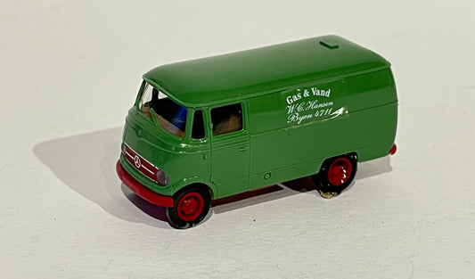 Brekina Mercedes Van